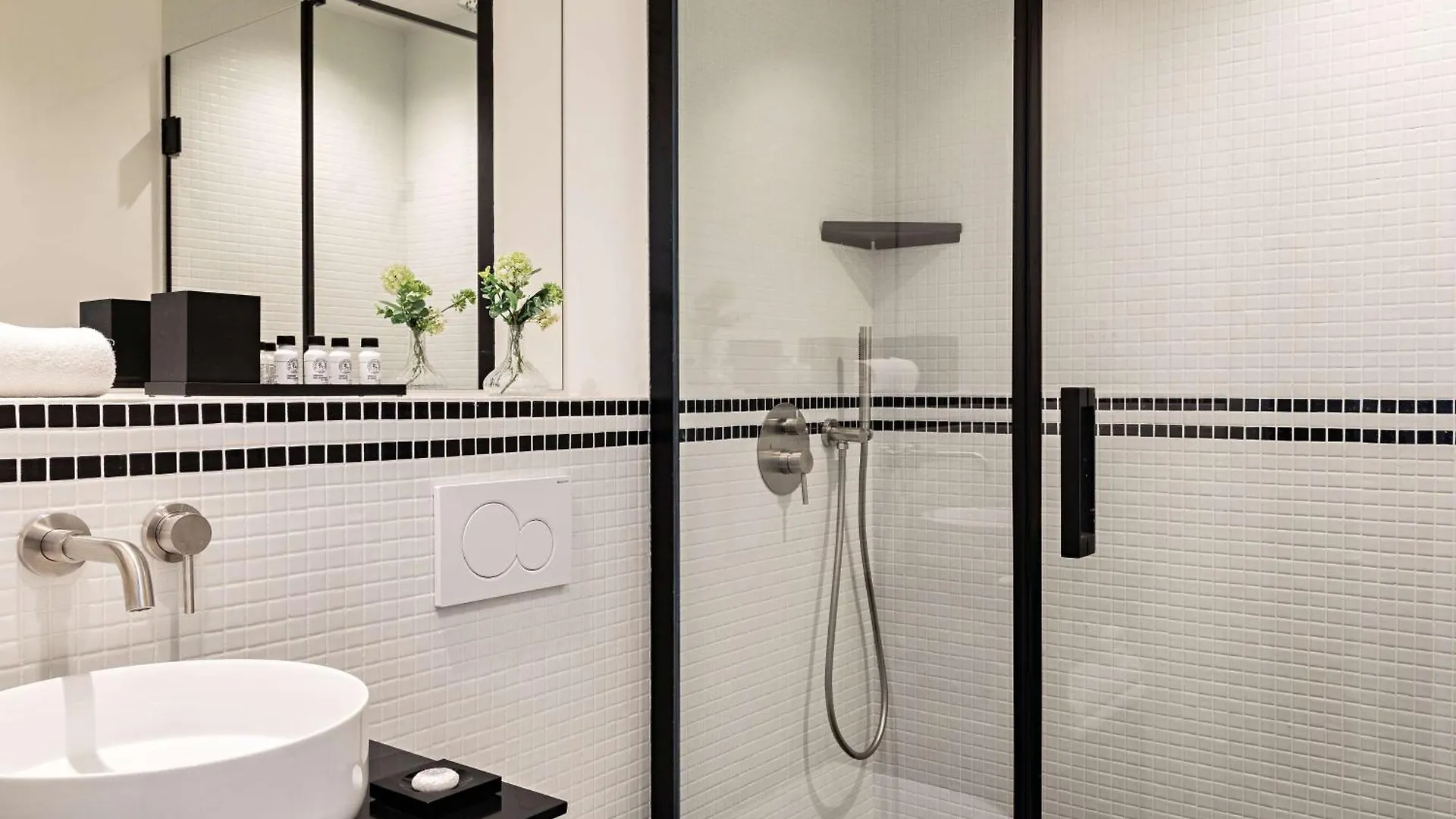 Western Premier The Blake Gare Saint Lazare Hotel
