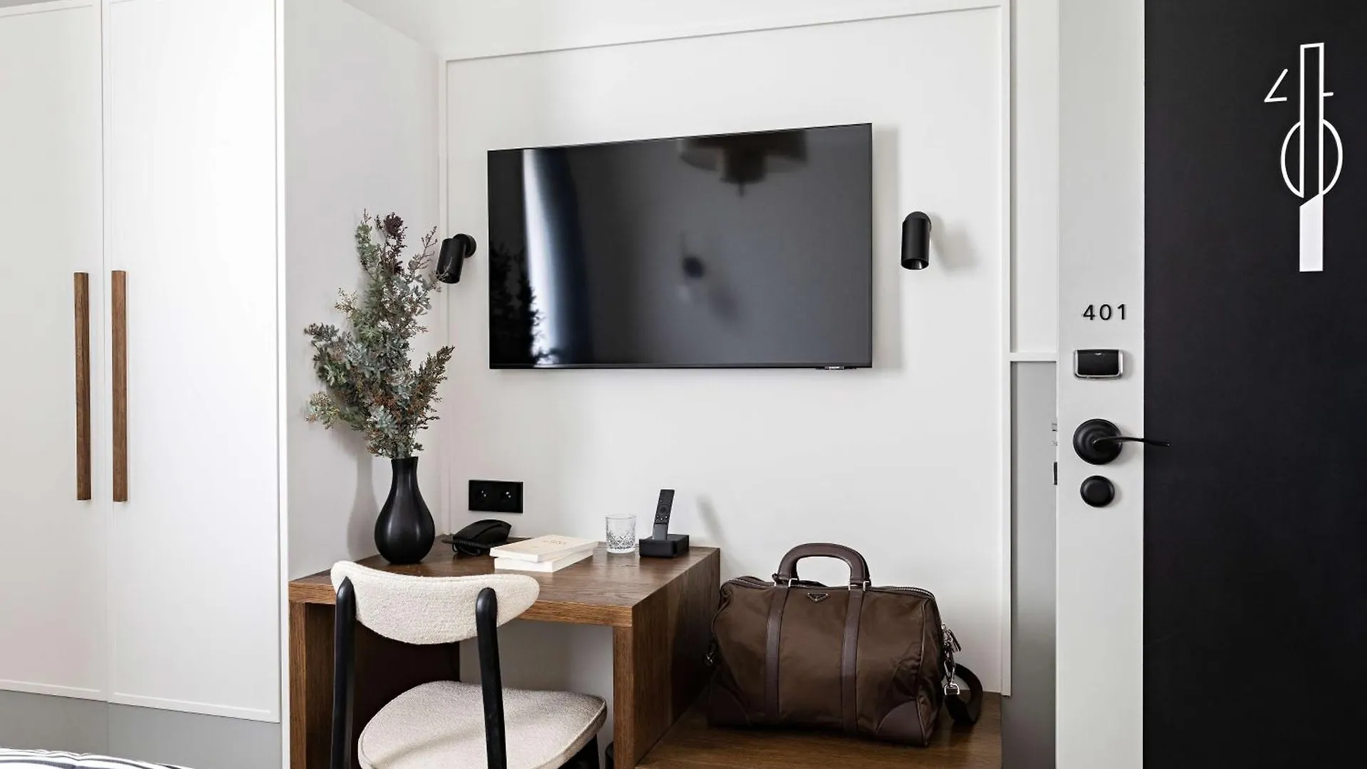 Western Premier The Blake Gare Saint Lazare Hotel 4*