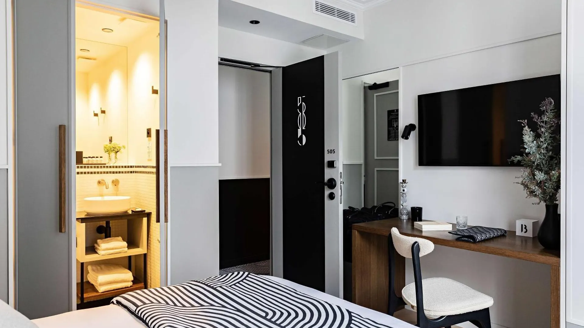Hotel Western Premier The Blake Gare Saint Lazare Paris