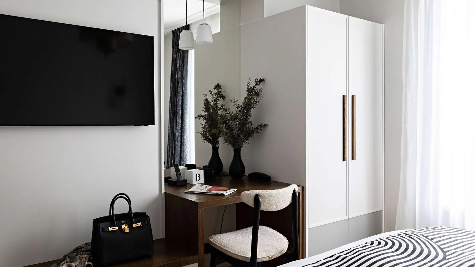 Western Premier The Blake Gare Saint Lazare 4*