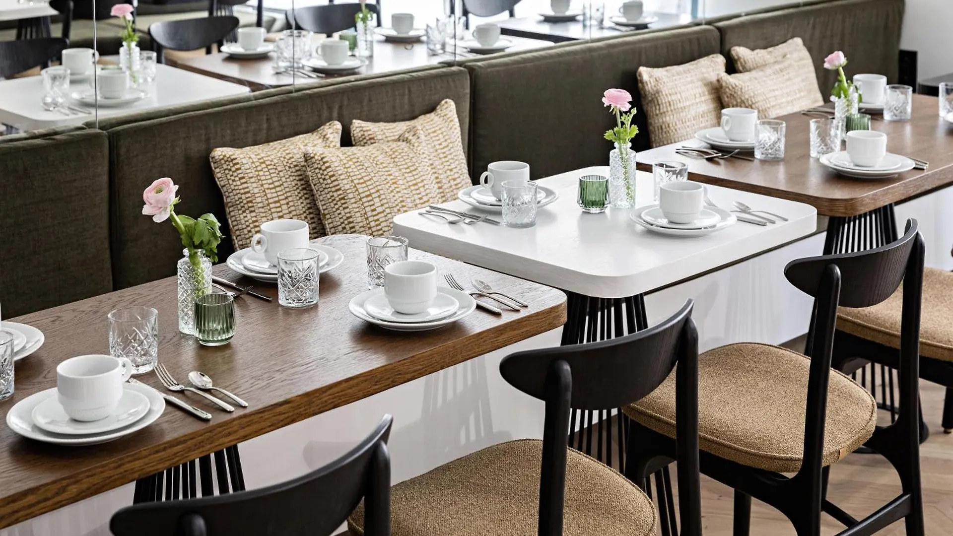 Western Premier The Blake Gare Saint Lazare Hotel