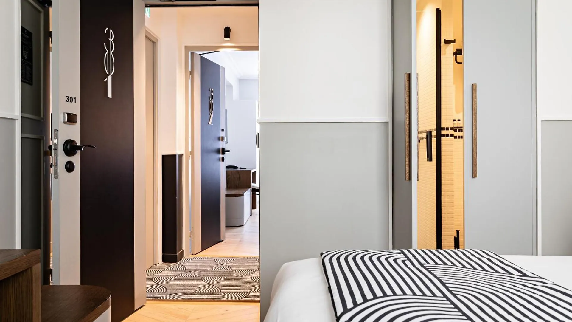 Hotel Western Premier The Blake Gare Saint Lazare 4*