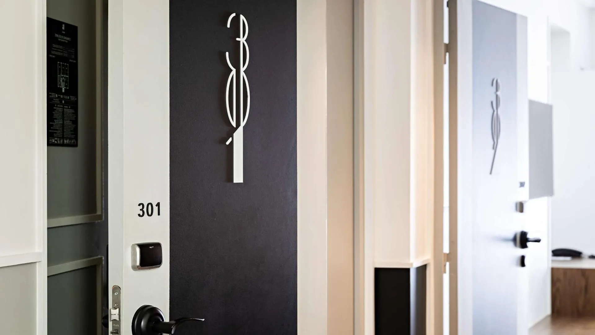 Western Premier The Blake Gare Saint Lazare Hotel 4*